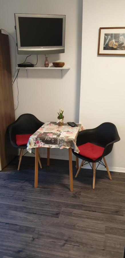 Gasthof Apartmenthaus Beim Lkh *